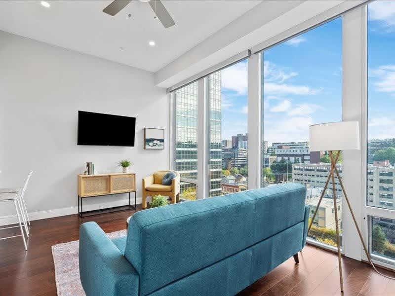 Cozysuites 1Br, Ppg Paints Arena, Pitts بيتسبرغ المظهر الخارجي الصورة